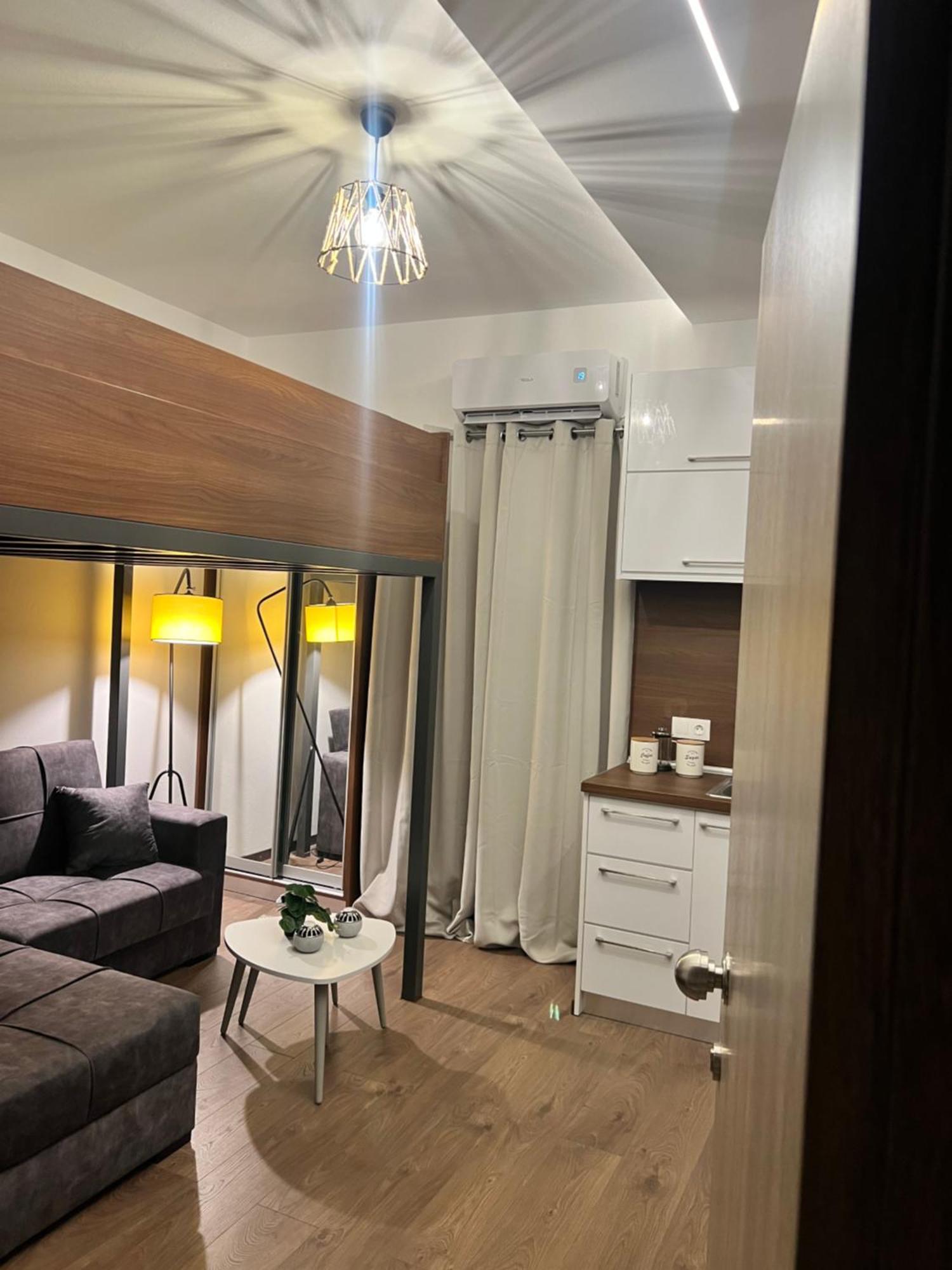 Modern Tiny House In Wolos Zewnętrze zdjęcie